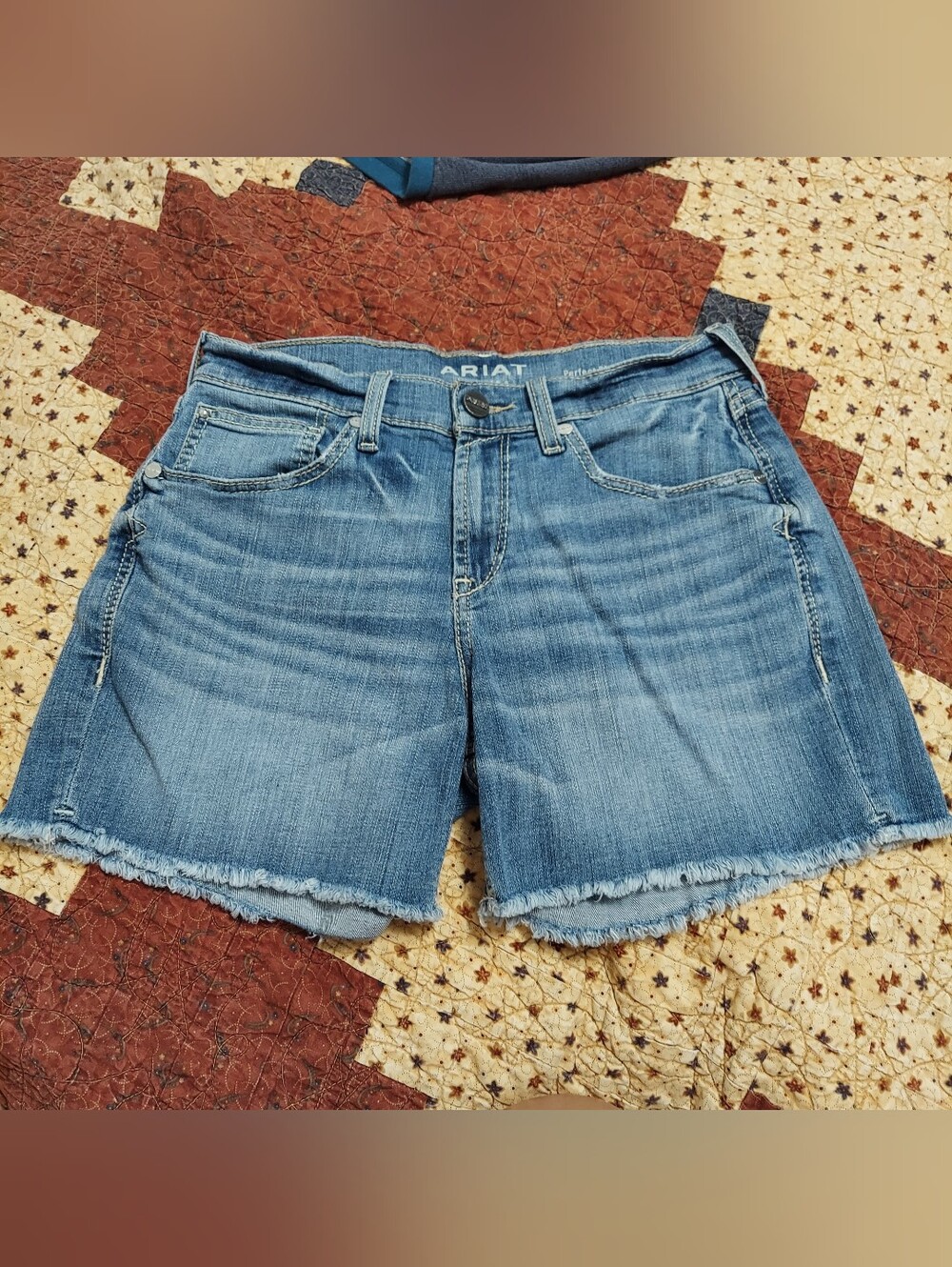 Ariat Light Blue Denim Frayed Hem Jean Shorts Size 28R